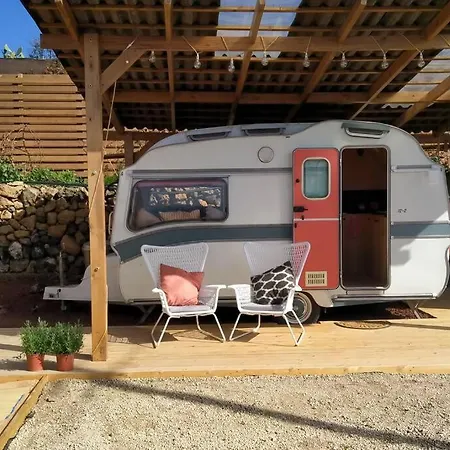 דירה Romantic Eco Getaway אדחה