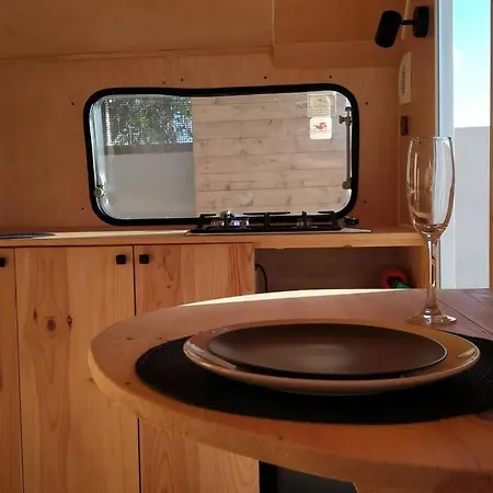 Romantic Eco Getaway דירה